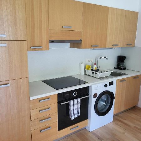 Apartma Runi Pod Zlato Lisico Pekre Exterior photo