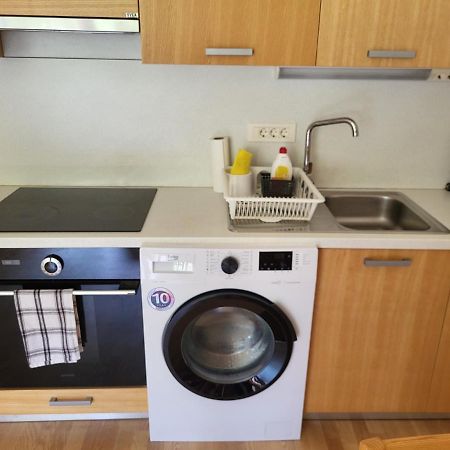 Apartma Runi Pod Zlato Lisico Pekre Exterior photo