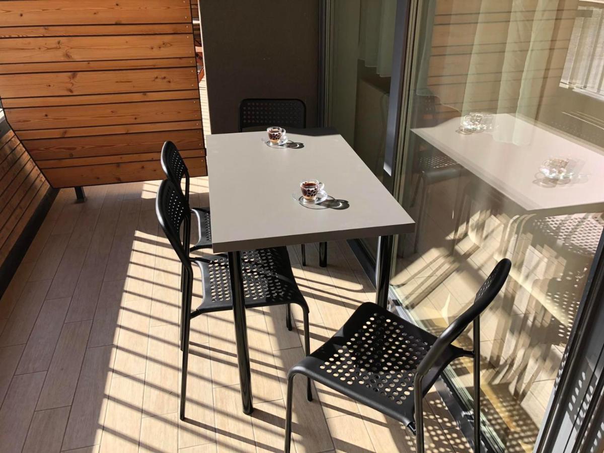 Apartma Runi Pod Zlato Lisico Pekre Exterior photo