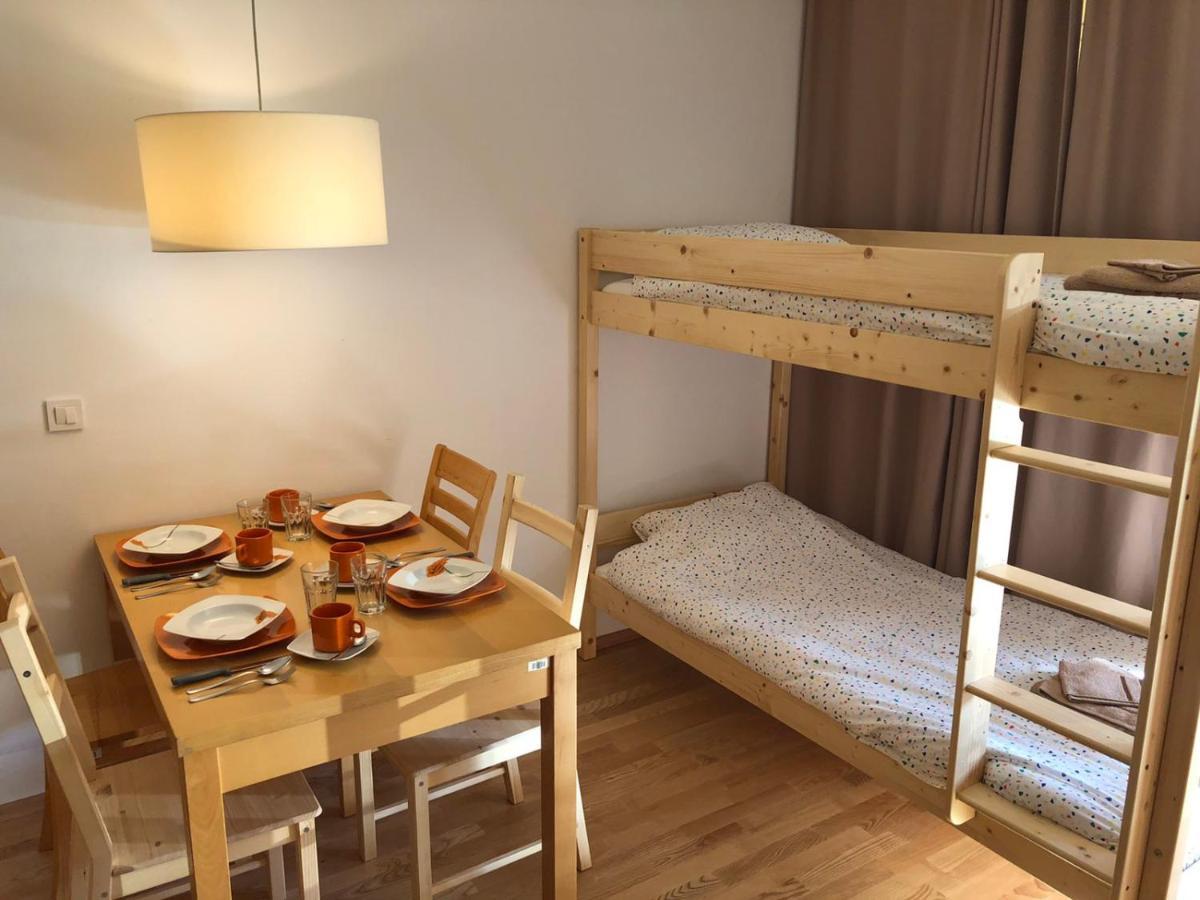 Apartma Runi Pod Zlato Lisico Pekre Exterior photo