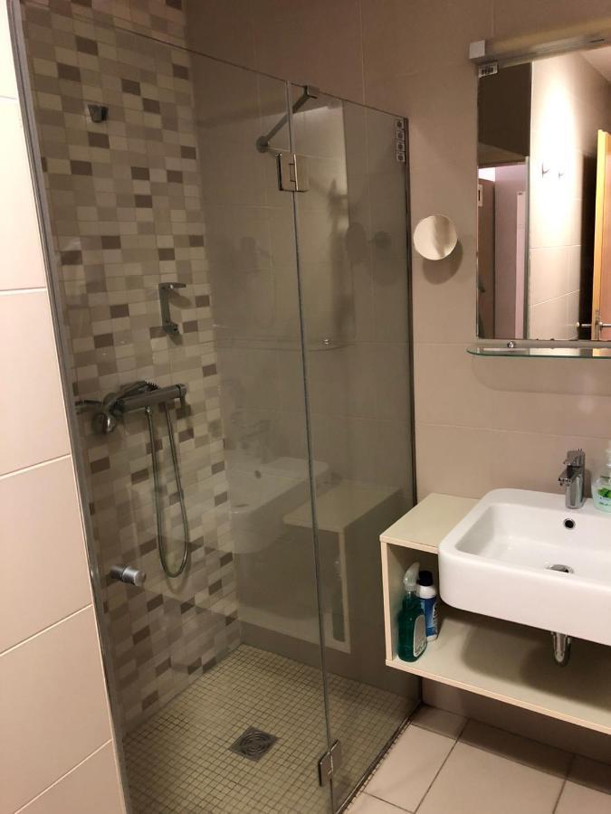 Apartma Runi Pod Zlato Lisico Pekre Exterior photo